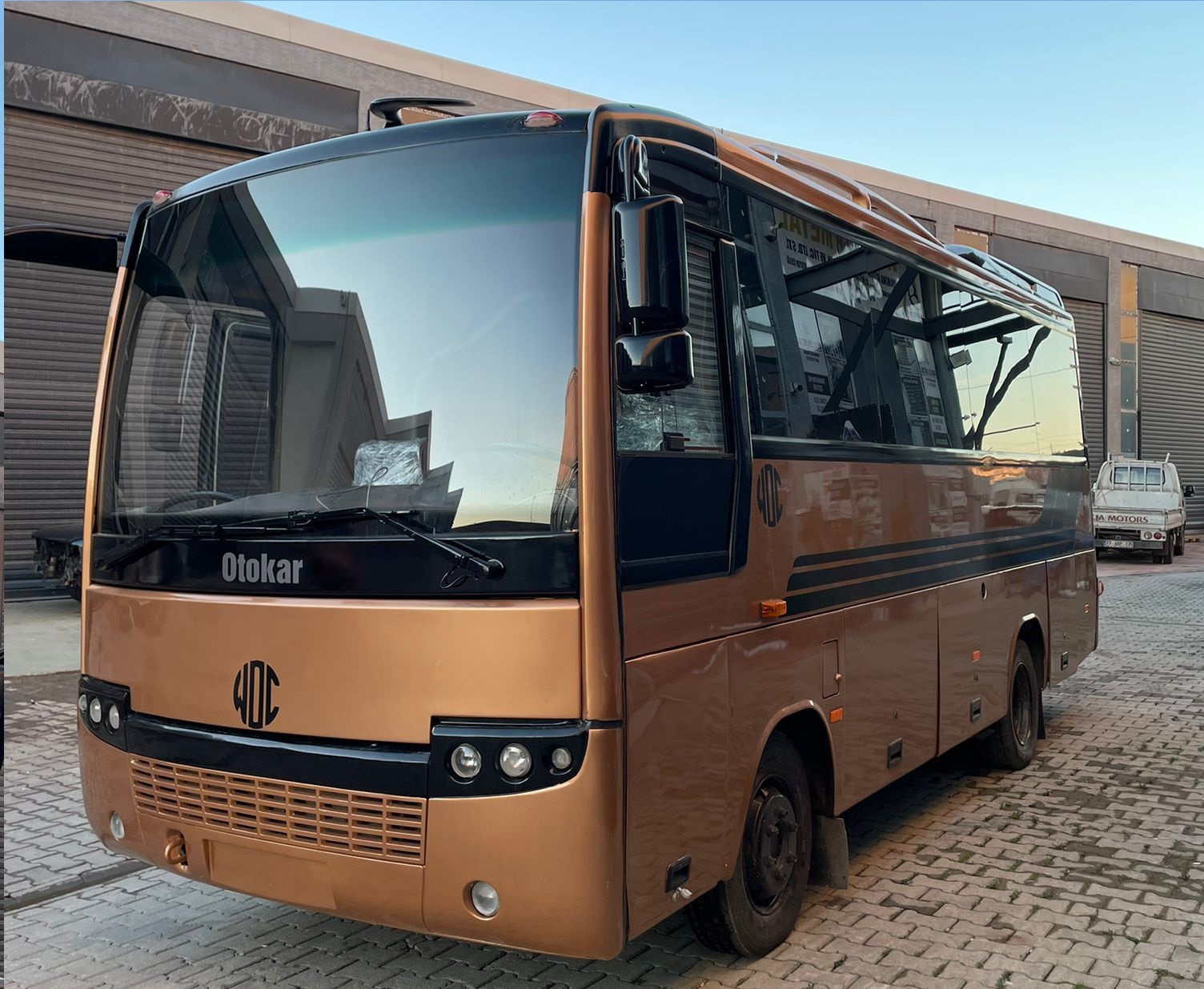 Makeup Karavan